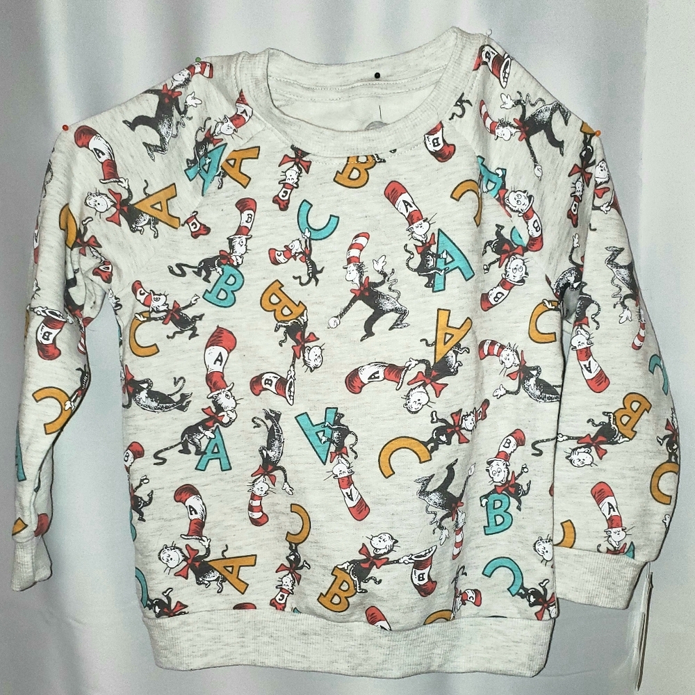 New w/tags sweater cat in the hat Dr. Suess 5t